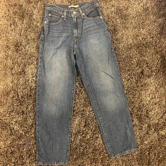 🌺LEVIS WOMEN’S 94 BAGGY JEANS SIZE 27/4🌺 - Picture 4 of 6
